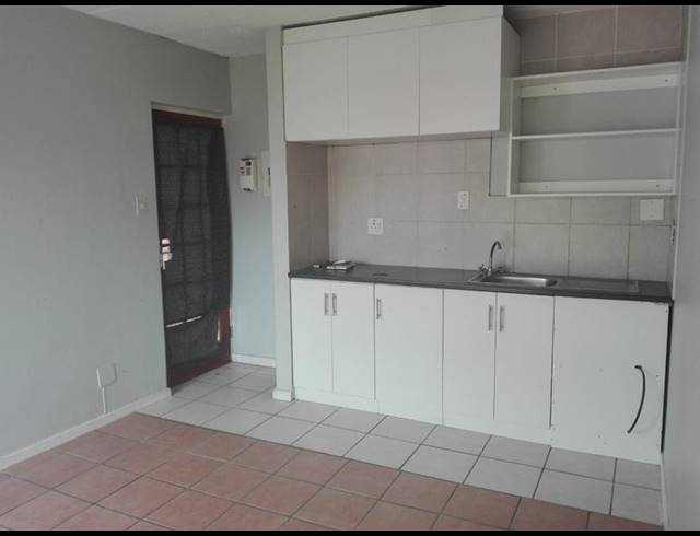 1 BEDROOM PROPERTY TO RENT IN GULDENLAND